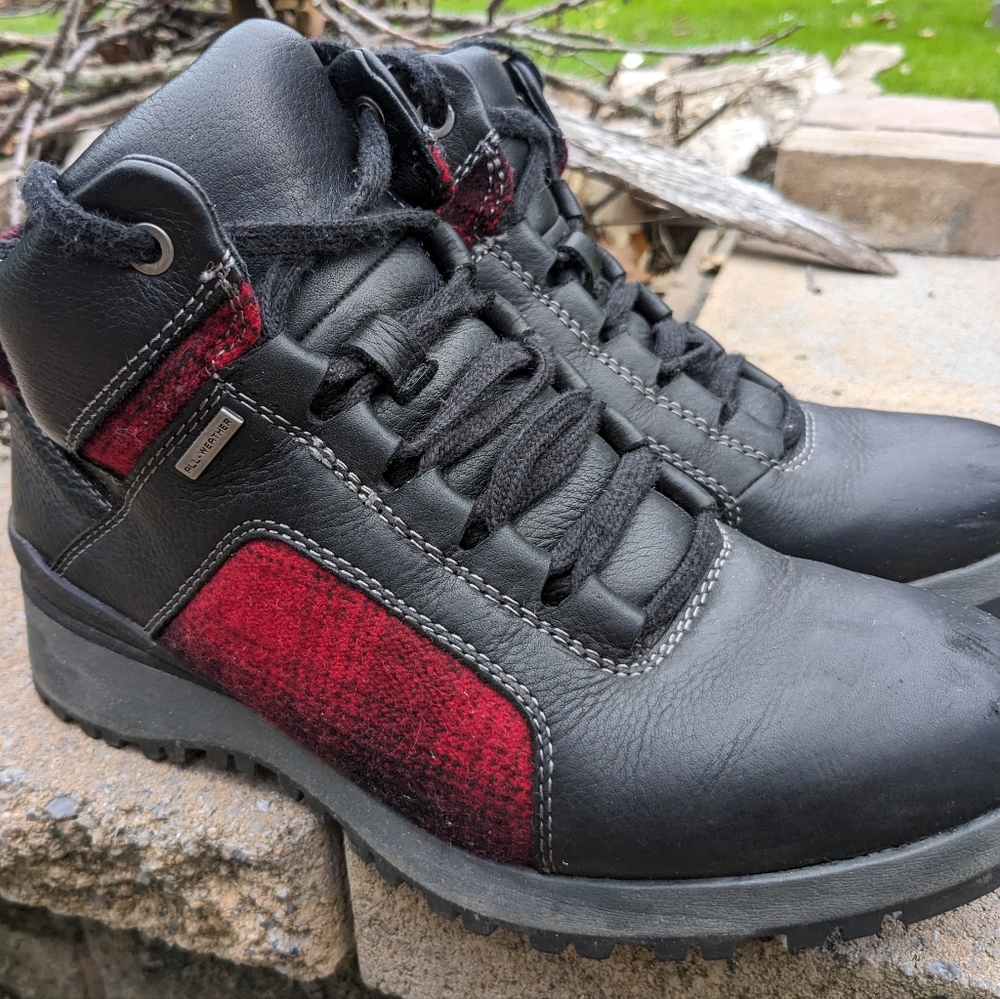 Ladies winter boots